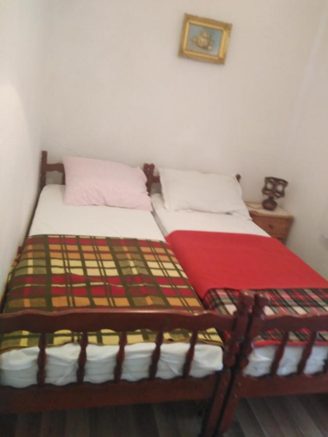 Hotel Vila Stefan à Podaca Extérieur photo