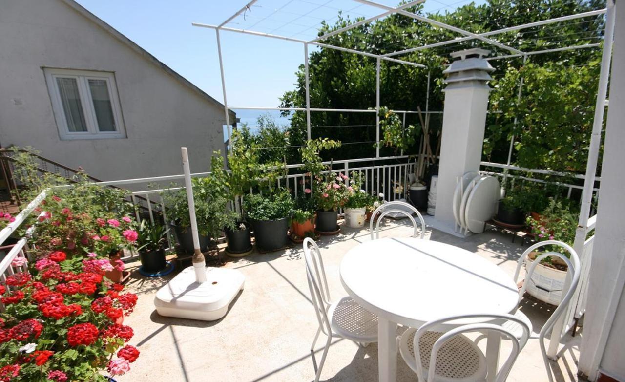 Hotel Vila Stefan à Podaca Extérieur photo